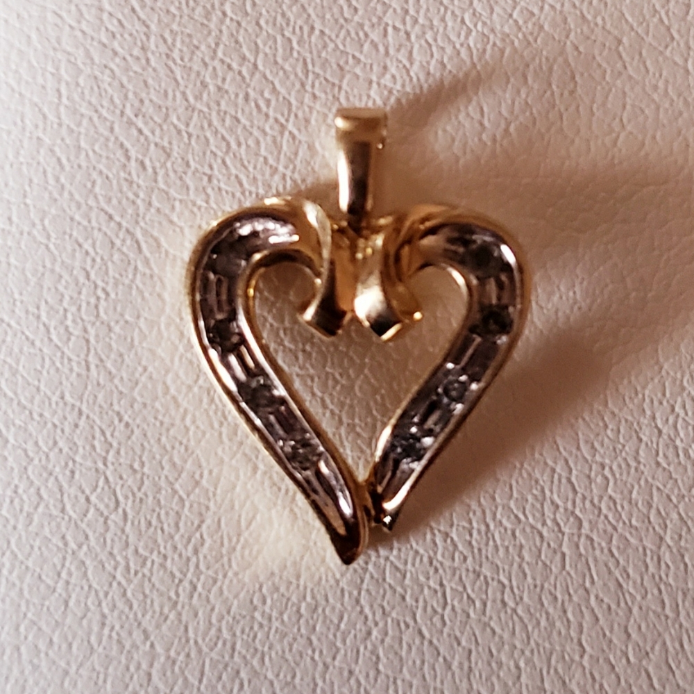 10K Yellow Gold Heart Pendant